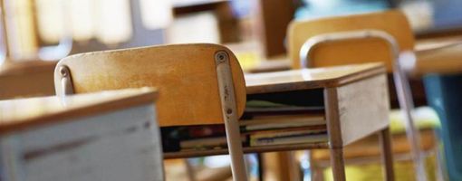 Alessio e Giada, quei banchi vuoti e la domanda dei bambini: «Perché?» Alessio e Giada, quei banchi vuoti e la domanda dei bambini: «Perché?»