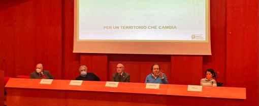 Avanti nuovo ospedale e case di comunità: ma ci saranno i medici? Avanti nuovo ospedale e case di comunità: ma ci saranno i medici?