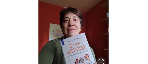 Rossella Semplici e “Il cibo dell’essere”: quando la tavola diventa casa, relazione, umanità