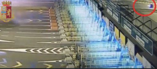 Travolse e uccise due donne al casello dell'A4: «Soffre di psicosi paranoide con crisi da fine del mondo»