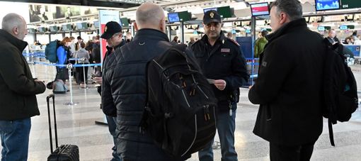 Rubano un rolex dimenticato nel contenitore dei controlli di sicurezza dell'aeroporto: denunciata a Malpensa una coppia di cittadini italiani Rubano un rolex dimenticato nel contenitore dei controlli di sicurezza dell'aeroporto: denunciata a Malpensa una coppia di cittadini italiani