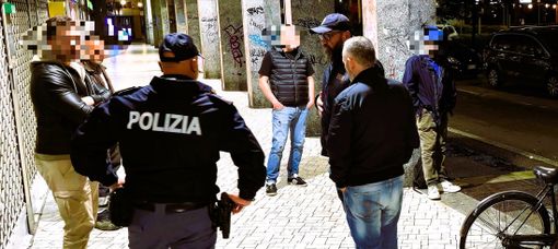 Controlli della movida a Gallarate: sanzioni per 2000 euro, daspo e "liti-scudetto" sedate