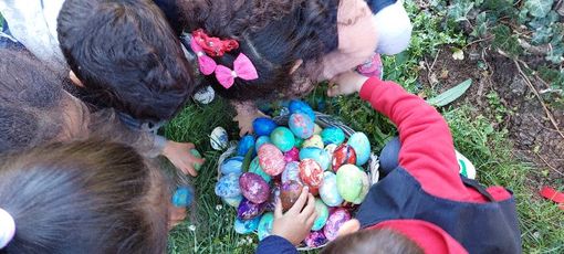 Scuola Bianca Garavaglia, esplode l’entusiasmo per la caccia alle uova