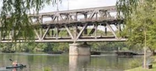 Il Ponte di Ferro a Sesto Calende (foto d'archivio)