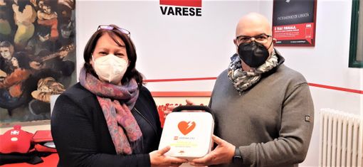 Fisac Cgil: corso per l’utilizzo di defibrillatore in Camera del Lavoro Fisac Cgil: corso per l’utilizzo di defibrillatore in Camera del Lavoro