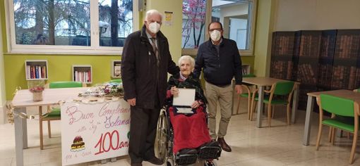 Cento candeline per Jolanda Lualdi Cento candeline per Jolanda Lualdi