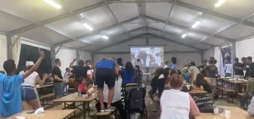 L'esultanza al primo gol dell'Italia