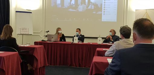 Aime presenta il "suo" Pnrr per il rilancio economico del Varesotto: «Bisogna fare presto e investire sul futuro e la formazione» Aime presenta il "suo" Pnrr per il rilancio economico del Varesotto: «Bisogna fare presto e investire sul futuro e la formazione»