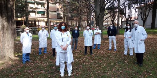 La dottoressa Alba Sciascera insieme ad alcuni suoi colleghi direttori di unità operativa