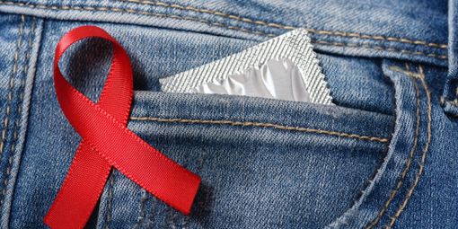 HIV, test gratuiti in piazza e cioccolata calda con Arcigay Varese