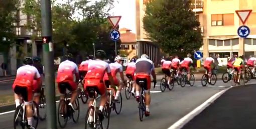 Busto-Scopello, più di ottanta in pista: si pedala verso la normalità Busto-Scopello, più di ottanta in pista: si pedala verso la normalità