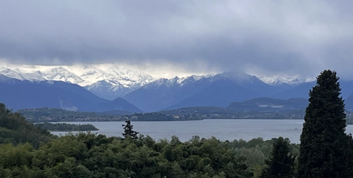 Un lungo weekend di nubi e pioggia. La primavera arriverà soltanto da lunedì Un lungo weekend di nubi e pioggia. La primavera arriverà soltanto da lunedì