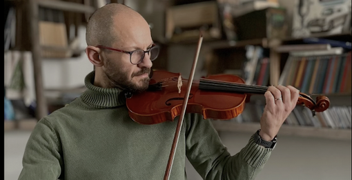 Foto dal video postato dal collegio sulla pagina Facebook