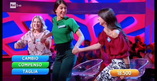 Letizia, Carolina, Elisa: ormai è una saga. E stavolta arriva anche una pioggia di euro