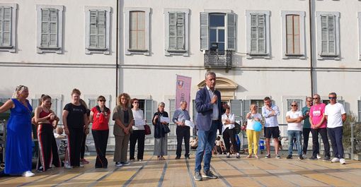 Il sindaco, Pietro Ottaviani, sul palco allestito a Villa Oliva