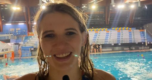 Amiche, lavoro e waterpolo: l'esperienza alla Busto Pallanuoto di Alessia Brusco Amiche, lavoro e waterpolo: l'esperienza alla Busto Pallanuoto di Alessia Brusco