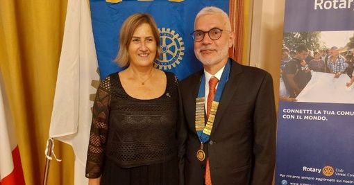 Passaggio di consegne al Rotary Club Varese Ceresio Passaggio di consegne al Rotary Club Varese Ceresio