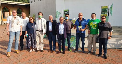Il portavoce dei Verdi Bonelli: «A Busto bisogna cambiare aria». L’impegno di Maggioni per ridurre la Co2
