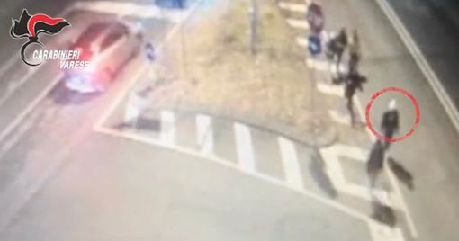 Rapine da &quot;arancia meccanica&quot; in stazione e nei negozi del centro di Busto: venticinquenne arrestato dai carabinieri
