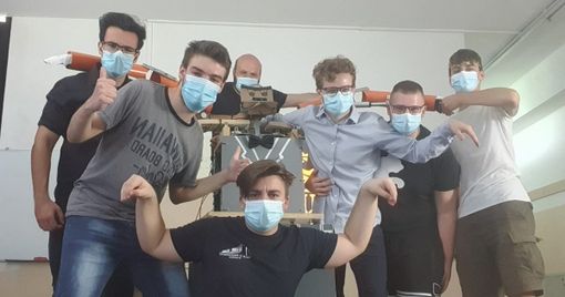 Gli studenti del Facchinetti col professor Pagani