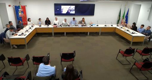 Sipario sull’era Zappamiglio-bis a Gorla Maggiore. I bilanci dei consiglieri e i grazie del sindaco Sipario sull’era Zappamiglio-bis a Gorla Maggiore. I bilanci dei consiglieri e i grazie del sindaco