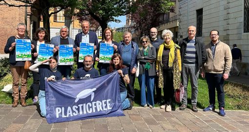 A Busto le associazioni scendono in campo per il verde. Antonelli: «Complimenti, servono questi buoni esempi» A Busto le associazioni scendono in campo per il verde. Antonelli: «Complimenti, servono questi buoni esempi»