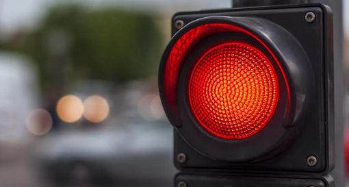 Nuovi Vista Red, “attenzione a non superare la linea di arresto”