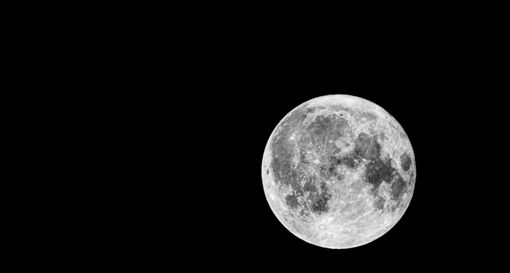 La Superluna agostana della scorsa notte in provincia di Varese nella foto di Alessandro Umberto Galbiati