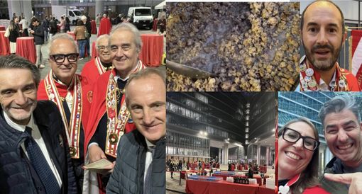 Dai profili social di Magistero e Tasso Culinario. I preparativi prima dell'arrivo dei commensali, poi gli assaggi Dai profili social di Magistero e Tasso Culinario. I preparativi prima dell'arrivo dei commensali, poi gli assaggi