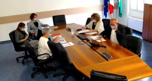 Coronavirus, il monitoraggio di Ats Insubria: in provincia di Varese nuovi positivi in lieve calo Coronavirus, il monitoraggio di Ats Insubria: in provincia di Varese nuovi positivi in lieve calo