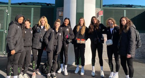 Alcune delle farfalle all'uscita dall'aeroporto di Malpensa Alcune delle farfalle all'uscita dall'aeroporto di Malpensa