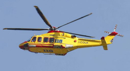 Cade da cavallo, a Vergiate arriva l'elisoccorso