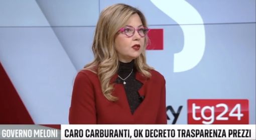 Carburanti, Gadda (IV): «Dal Governo una flat tax al contrario che colpisce soprattutto i redditi bassi»