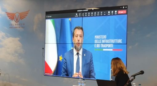 VIDEO. Malpensa, si sblocca Cargo city. Salvini: «Obiettivo strategico» VIDEO. Malpensa, si sblocca Cargo city. Salvini: «Obiettivo strategico»