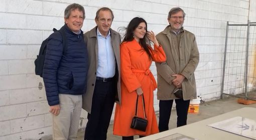 Da sinistra