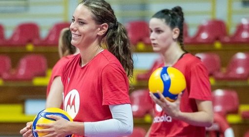 Talento, fosforo e vitalità: Jennifer Boldini resta alla Uyba Talento, fosforo e vitalità: Jennifer Boldini resta alla Uyba