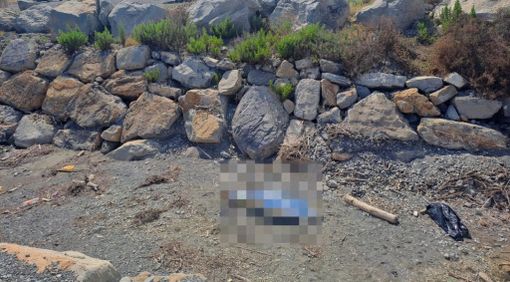 Tragedia sulla riviera ligure, surfista muore scaraventato sugli scogli dal vento