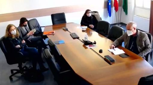 Ats Insubria: «Covid, in provincia di Varese incidenza in picchiata. Nelle scuole casi sotto controllo»