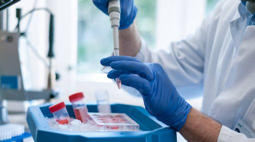 Covid, nel Varesotto contagi in lieve calo. Ats Insubria: «Nei prossimi mesi possibili oscillazioni, ma niente picchi»