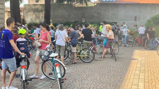 VIDEO E FOTO. La bici è una cosa seria. Anzi una festa
