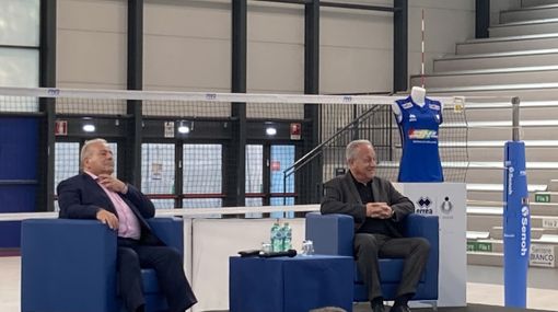 Il presidente Giuseppe Manfredi e Julio Velasco Il presidente Giuseppe Manfredi e Julio Velasco