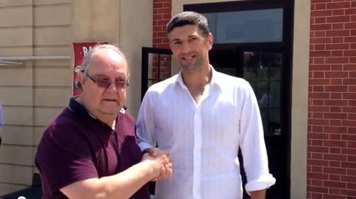 A sinistra Giorgio Caravatti, qui con l'ex candidato sindaco di Saronno Luciano Silighini (foto da IlSaronno.it)