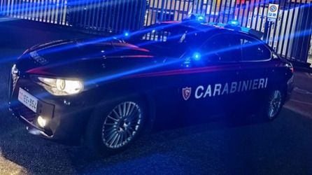 «Il mio ex mi ha minacciato con una pistola». Uomo di 33 anni anni arrestato dai carabinieri