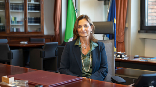 La rettrice Maria Pierro La rettrice Maria Pierro