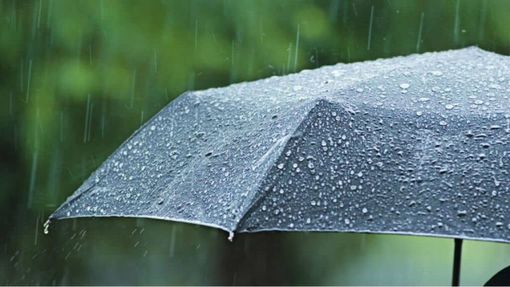 METEO. Aprite gli ombrelli, nuvole e pioggia per tutta la settimana. Ma temperature miti per la stagione