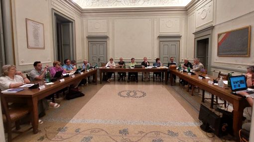 A Castellanza via i palazzoni di San Giulio, al loro posto il verde