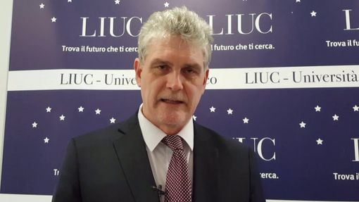 Il professor Davide Croce Il professor Davide Croce