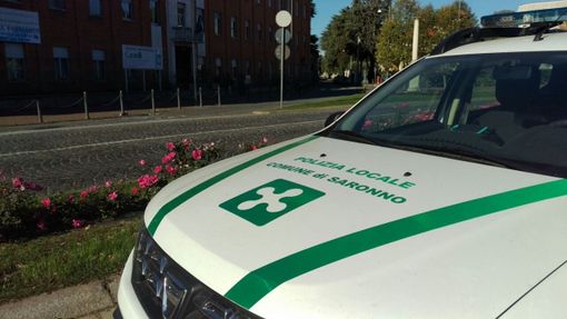 Motociclista sedicenne ferito a Caronno Pertusella, ciclista caduto a Saronno