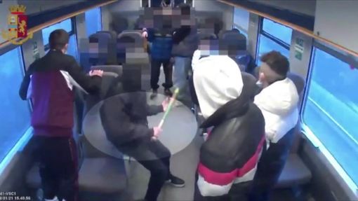 I ragazzi preparano l'assalto I ragazzi preparano l'assalto