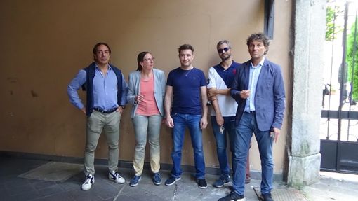 Sopralluogo in vicolo dell'Assunta: si sta per creare un varco nel muro